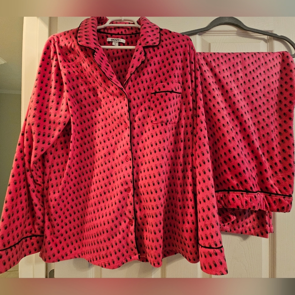 Women's DNKTY flannel Pink Polka Dot Pajama Set
